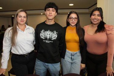 Diana Constanza Franco, Sebastián Duque, Sara Marín y Yanna Andrea López.
