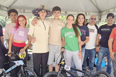 Fotos | Freddy Arango | LA PATRIA Mateo Giraldo López, Manuel Pérez, Sharon García, Emiliano Estrada, Nicolás Guzmán, Juanita Calle, Isabel Bonfante, Andrés Estrada, José Giraldo y John Guzmán de la delegación de Antioquia.