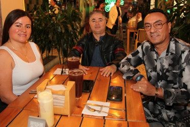 Fotos | Argemiro Idárraga | LA PATRIA  Alejandra Barco, Luis Alzate y Henry Ramírez.