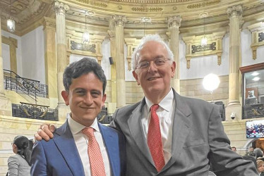 Luis Carlos Reyes, director de la DIAN, y José Antonio Ocampo, ministro de Hacienda, abanderados del Gobierno nacional para sacar adelante la reforma tributaria en el Congreso.