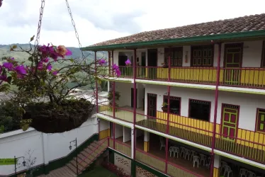 Esta casa bellamente restaurada llama la atención de los visitantes.