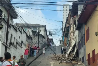 Se cayó fachada de vivienda que había sido reportada por riesgo estructural en San Joaquín