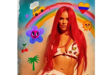 Esta es una de las ocho fotos que hizo Karol G con las que celebró el lanzamiento y éxito de su nuevo álbum.