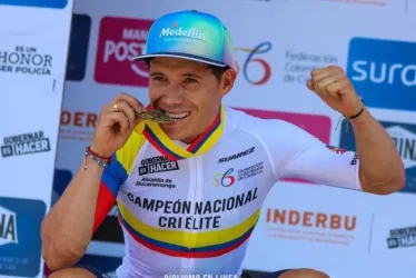 El boyacense Miguel Ángel López, medalla de oro en la contrarreloj del Campeonato Nacional de Ruta. 