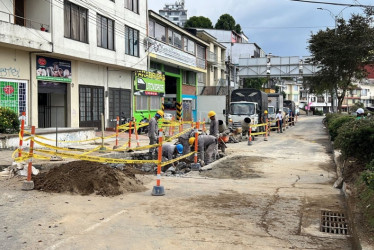 Hay cierre en la avenida Paralela, sentido estadio-centro, por arreglo en una tubería 