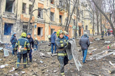 Foto de los continuos ataques de Rusia contra Ucrania, en una guerra que ya cumple el año.