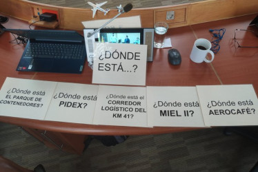 No valieron ni los carteles Foto|Tomada del Twitter @camilogaviriag|LA PATRIA