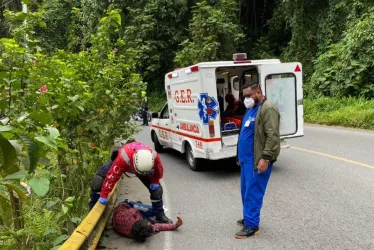 Sitio del accidente en la vía Manizales-Neira. 