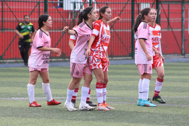 Desde esta tarde vuelven la belleza, la gracia y el talento del mejor fútbol femenino de Caldas.