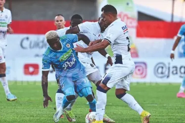 Marlon Piedrahíta se destacó por la banda derecha en el Once Caldas.