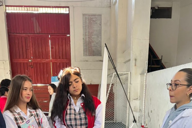 Los estudiantes de La Salle disfrutaron de una jornada de ciencia y experimentos.