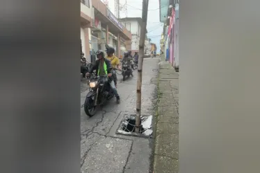 Este es el estado actual de la tapa en la carrera 5 del municipio.