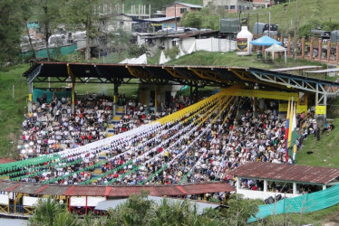 Lleno total. El coliseo de Ferias y Exposiciones Alfonso Hoyos Giraldo estuvo lleno hasta las banderas. El domingo por la noche se cumplió la Parada de Campeones, acto de clausura que llena de sentimiento y de sano orgullo a los pensilvanenses, expositores, montadores y visitantes.