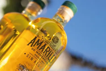 Aguardiente Amarillo de Manzanares.