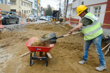 La comunidad fue escuchada. La Secretaría de Obras Públicas de Manizales empezó los arreglos a la malla vial. Harán mantenimiento a las 12 comunas y avenidas principales de la ciudad con un presupuesto de $5 mil millones.