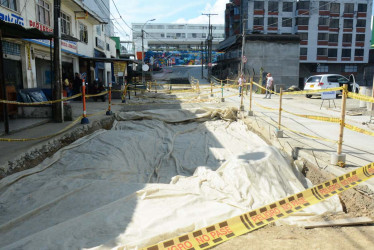 Así lucían ayer las obras del bulevar de la 19, frenadas en el tramo entre Mercaldas y la Universidad de Manizales.