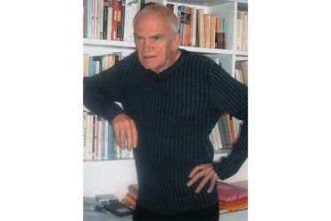 Milan Kundera, falleció el martes a los 94 años.