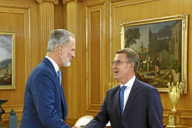 Foto | EFE | LA PATRIA  El líder del conservador Partido Popular (PP), Alberto Núñez Feijóo, comunicó al rey Felipe VI que está dispuesto a ser candidato a la investidura como presidente del Gobierno español.