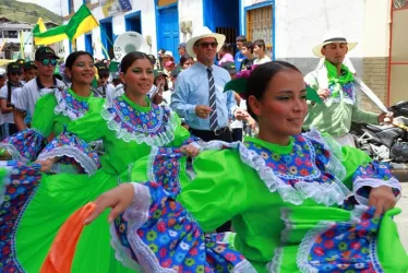 El jurado resaltó la importancia de rescatar a los jóvenes de las redes sociales y tenerlos interpretando un instrumento musical.