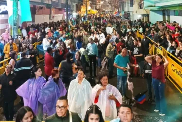 El público disfrutó de las actividades en la calle 12 del barrio El Bosque en Manizales.