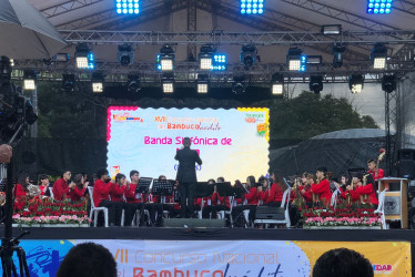 La presentación de la banda de la Institución Educativa Neira. Ganaron el ollero de plata como la segunda mejor banda juvenil detrás de la Institución San Jorge de Inglaterra de Bogotá.