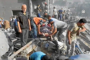 Foto | EFE | LA PATRIA  Los bombardeos israelíes contra la Franja de Gaza desde el estallido de la guerra el 7 de octubre han dejado hasta el momento más de 8.306 muertos, la mitad de los cuales son niños, y más de 21.048 heridos