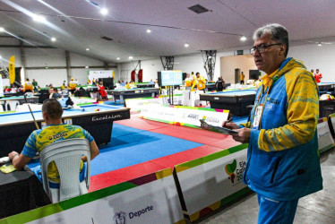 Él es el mexicano Marco Antonio Arreola, técnico del equipo de billar de Caldas en los Juegos Paranacionales del 2023.