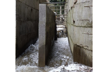 Luego de varias décadas de sufrir cortes de agua en temporadas de lluvia, los villamarianos cuentan ahora con una bocatoma blindada contra empalizadas, que ya ha soportado varios embates de la naturaleza.