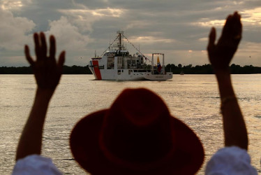 Zarpa hacia la Antártida el buque científico más grande construido en Colombia