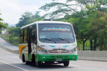 El nuevo año llega con alzas. Si va a viajar entre Manizales, Chinchiná y Palestina y viceversa tenga en cuenta que a partir del próximo martes subirá el pasaje en los buses de Autolujo.