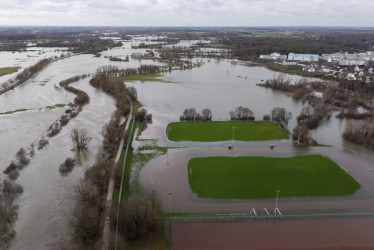 El río Trent alcanzó una altura máxima de 5,35 metros, poco por debajo de su máximo histórico de 5,5 metros registrado en el año 2000.