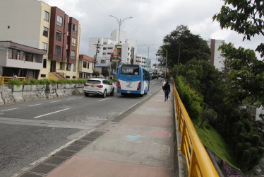 La Secretaría de Salud ofrece acompañamiento psicológico gratuito a través de la línea 123, opción 3. También puede comunicarse al 3205620449.