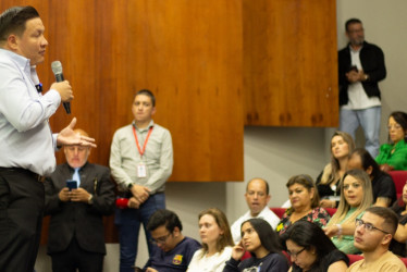 El contralor de Manizales, Iván Darío Delgado, socializó la gestión de la entidad en el 2023, desde el Auditorio Olimpia del Teatro Los Fundadores.