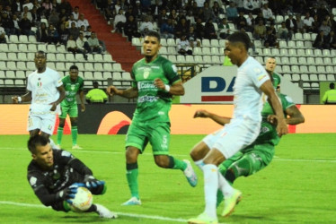 Alejandro García volvió a ser titular con el Once Caldas después de su paso por la Selección Colombia Sub-23 en el Preolímpico de Venezuela. Le faltó claridad para conducir al equipo a la victoria ante La Equidad.