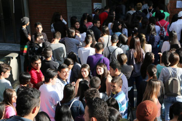 Foto|Archivo|LA PATRIA  La Universidad de Caldas realiza procesos de inducción con los alumnos nuevos como estrategia para que no abandonen sus estudios y así evitar la deserción, de las situaciones que están llevando a que los jóvenes no vean oportunidades en el estudio.