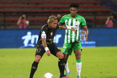 Dayro Moreno, cada vez más cerca del récord de Sergio Galván como máximo goleador histórico del fútbol profesional colombiano, anotó el empate para el Once Caldas ante Atlético Nacional.