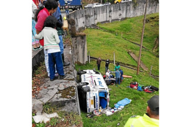 Una mujer murió ayer en este accidente en Sabinas.