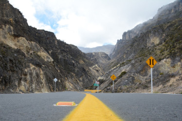 El turismo y el comercio se abren paso en la vía de 54,6 kilómetros que conecta Manizales con Murillo (Tolima). Transportadores agradecen la reducción del tiempo de viaje. Comerciantes del sector ven una oportunidad económica en el aumento de visitantes. La ruta, pavimentada desde septiembre del año pasado, tiene un avance de obras del 97%.