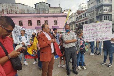 Hernán Patiño, dirigente sindical, dejó Educal luego de 33 años, 6 meses y 13 días.