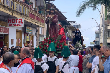  Procesión del Santo Viacrucis en Anserma.