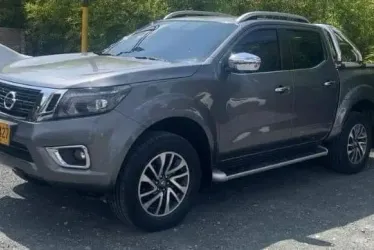 El padre desaparecido se desplazaba en una camioneta Nissan Frontier color gris, de placas GKL 427. La iba a vender en Pereira, pero fue hallada en Viterbo (Caldas).