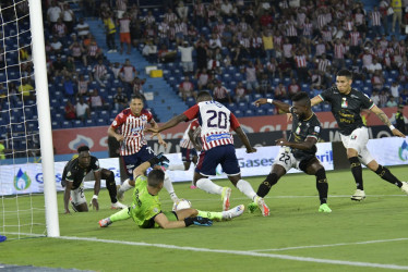 El Junior le ganó al Once Caldas esta noche en el estadio Metropolitano de Barranquilla.