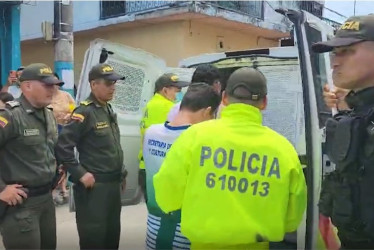 Captura a cuatro integrantes del grupo delincuencial Los de la Loma, en La Dorada (Caldas).