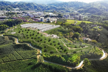 Un verde intenso, contacto con la naturaleza, aire puro, buen clima, tranquilidad y valorización, han convertido a Chinchiná en un municipio atractivo para vivir.