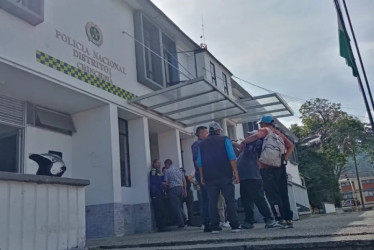 Las torturas se habrían dado entre las residencias y en el traslado a la estación de Policía.