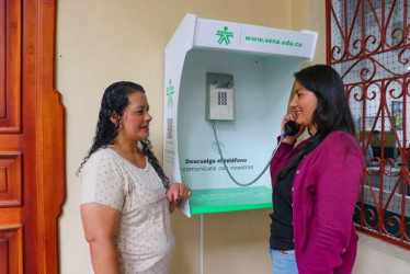 Foto I Facebook Alcaldía I LA PATRIA  La comunicación por medio de las cabinas del Sena es gratuita, al igual que todos los servicios de esta entidad. Con los teléfonos, ubicados en las sedes de las alcaldías, se favorecen los municipios de Pensilvania, Supía, Chinchiná, Salamina, Viterbo, Pácora y Aguadas (foto).