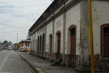 Una acción popular presiona para que de una vez por todas se de la recuperación de la segunda fase de la Estación del Tren de San Francisco de Chinchiná. El Tribunal Administrativo de Caldas la admitió. El edificio se está cayendo.