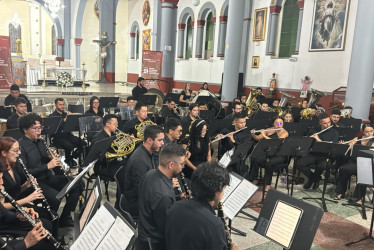 La Banda Sinfónica Nacional de Colombia ​​​​​​​en el Templo Nuestra Señora de la Candelaria de Riosucio (Caldas)