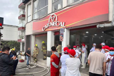 Foto| Luis F. TRejos1| LA PATRIA Se superó la emergencia con ayuda de Bomberos.