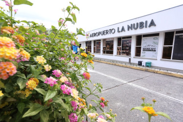 Desde el 15 de agosto, Pacífica de Aviación empezará la adaptación de sus instalaciones en el Aeropuerto La Nubia. Conozca las reacciones de gremios de Caldas a la reactivación de los vuelos Manizales-Medellín.